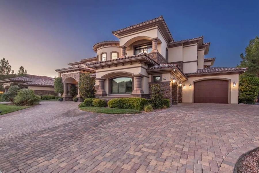 11 Quintessa Circle | Las Vegas, NV | Luxury Real Estate | Concierge Auctions