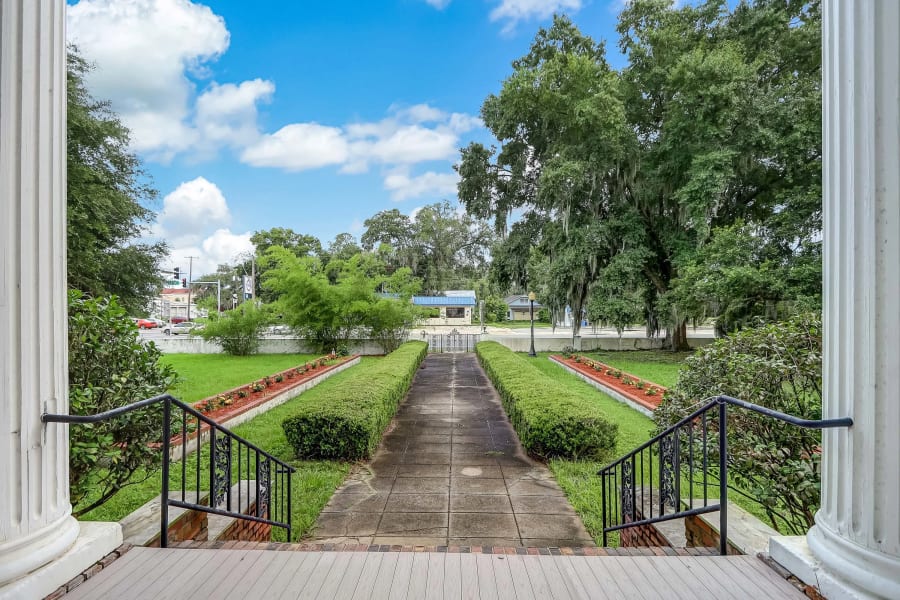 Wardlaw-Smith Mansion | Near Tallahassee, FL | Luxury Real Estate