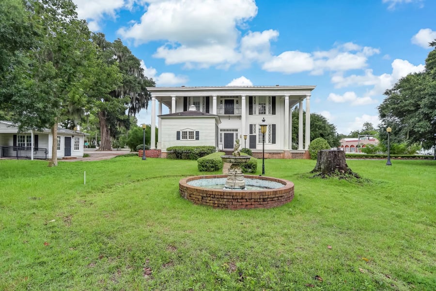 Wardlaw-Smith Mansion | Near Tallahassee, FL | Luxury Real Estate