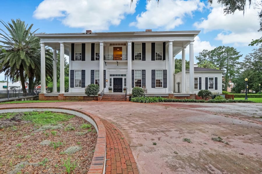 Wardlaw-Smith Mansion | Near Tallahassee, FL | Luxury Real Estate