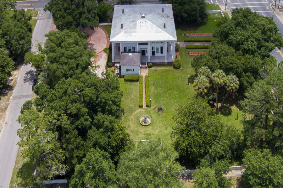 Wardlaw-Smith Mansion | Near Tallahassee, FL | Luxury Real Estate