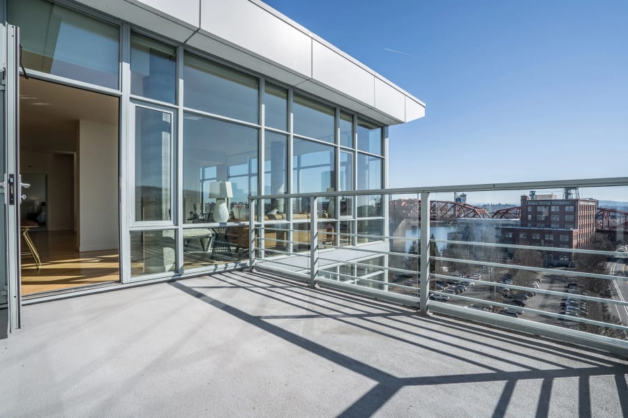 1260 NW Naito Pkwy #1006 | Portland, OR | Luxury Real Estate