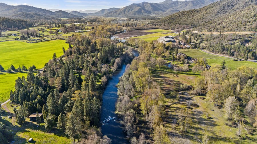 15855 Highway 238, Grants Pass, Oregon, 97527 | Concierge Auctions | Luxury Real Estate 