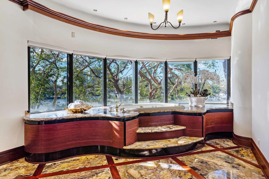 1575 Ponce De Leon Drive | Fort Lauderdale, Florida | Luxury Real Estate