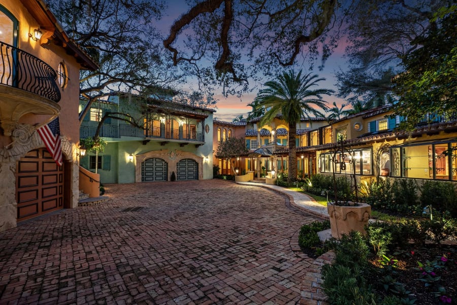 1575 Ponce De Leon Drive | Fort Lauderdale, Florida | Luxury Real Estate