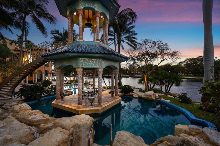 1575 Ponce De Leon Drive | Fort Lauderdale, Florida | Luxury Real Estate