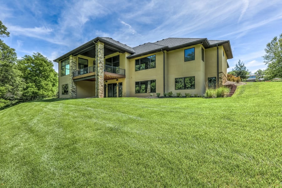 17445 Valley Drive | Omaha, Nebraska | Luxury Real Estate