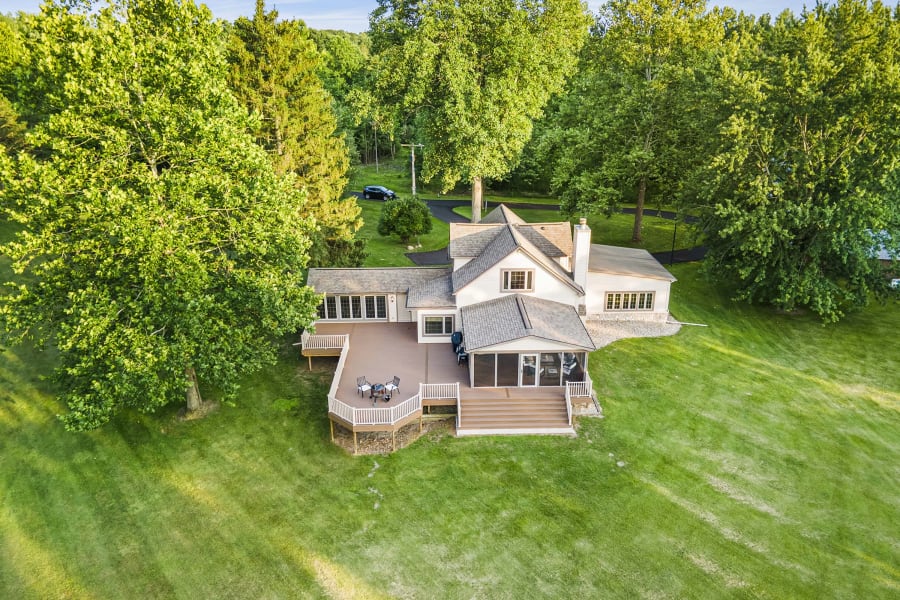 47684 21st Street, Southwest Michigan, Michigan | Luxury Real Estate | Luxury Sporting Lodge