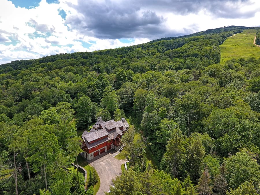 17 Discovery Drive | Mount Snow, VT | Luxury Real Estate