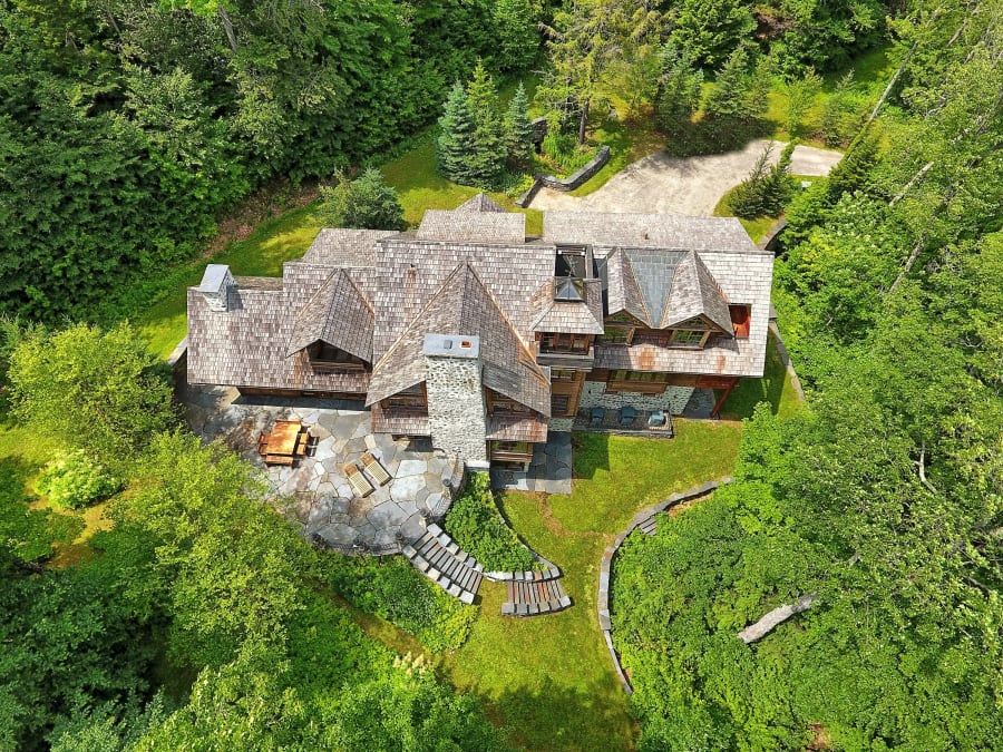 17 Discovery Drive | Mount Snow, VT | Luxury Real Estate