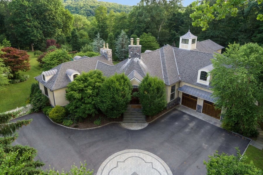 189 Beaver Dam Road | Katonah, New York | Luxury Real Estate