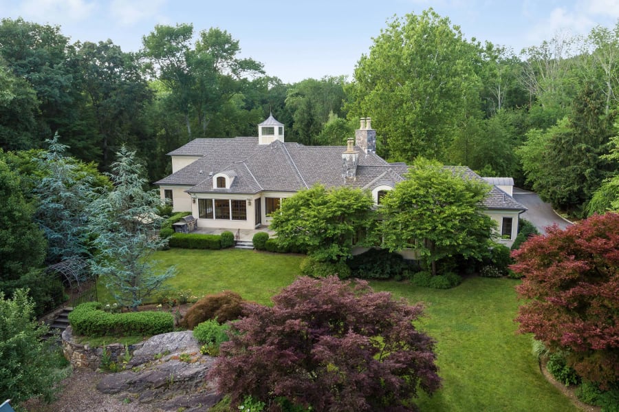 189 Beaver Dam Road | Katonah, New York | Luxury Real Estate