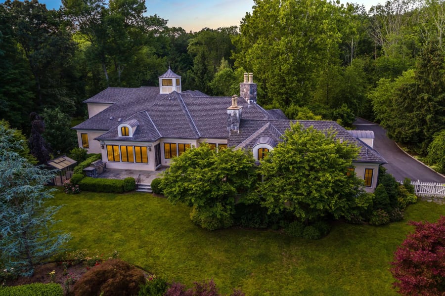 189 Beaver Dam Road | Katonah, New York | Luxury Real Estate