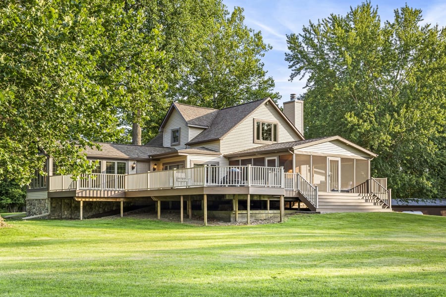 47684 21st Street, Southwest Michigan, Michigan | Luxury Real Estate | Luxury Sporting Lodge