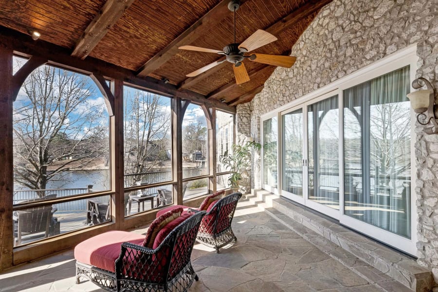 6097 Auburn Lane, Mabank, Cedar Creek Lake, Texas | Luxury Real Estate | Concierge Auctions