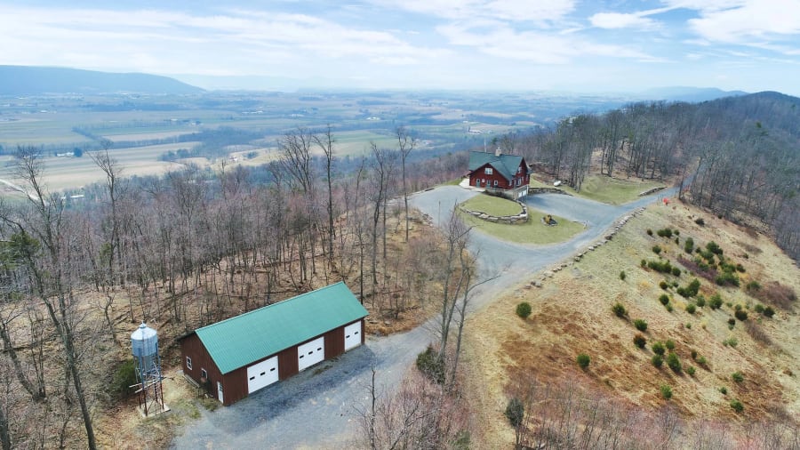 1981 Luxemburg Road | Lykens, PA | Luxury Real Estate