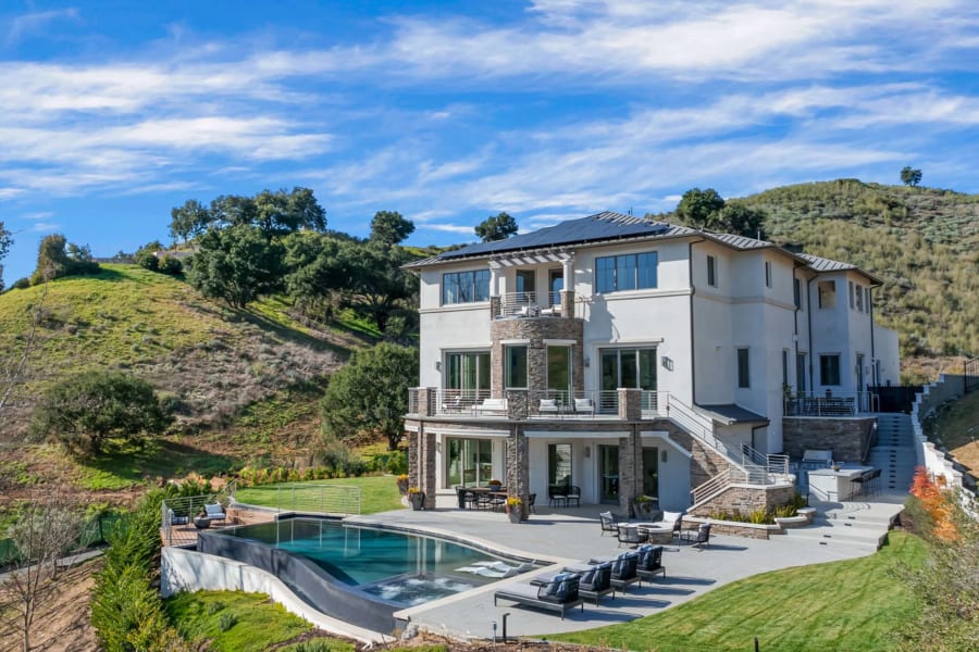 26773 Mulholland Highway, Malibu Valley Estates, Calabasas, California | Luxury Auction | Concierge Auctions