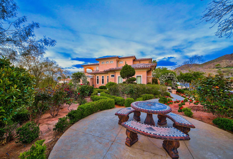 2 Via Vittorio Place | Henderson, NV | Luxury Real Estate