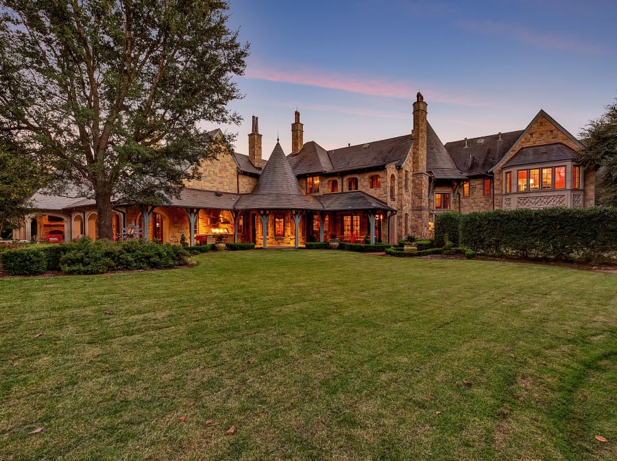 2006 Navasota Cove | Dallas/Fort Worth Area, TX | Luxury Real Estate