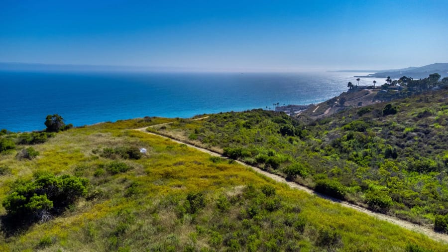 21298 Seaboard Road | Malibu, CA | Luxury Real Estate