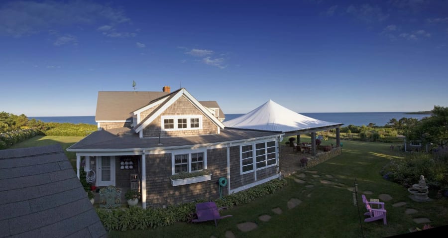 22 Quitsa Lane | Martha's Vineyard, MA | Luxury Real Estate