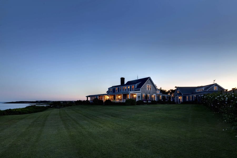 22 Quitsa Lane | Martha's Vineyard, MA | Luxury Real Estate