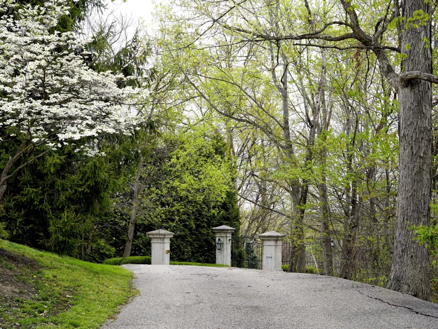 230 Quarry Ridge East | Charleston, West Virginia | Luxury Real Estate