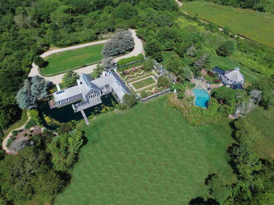 24 Almanack Pond Road | Nantucket, MA | Luxury Real Estate