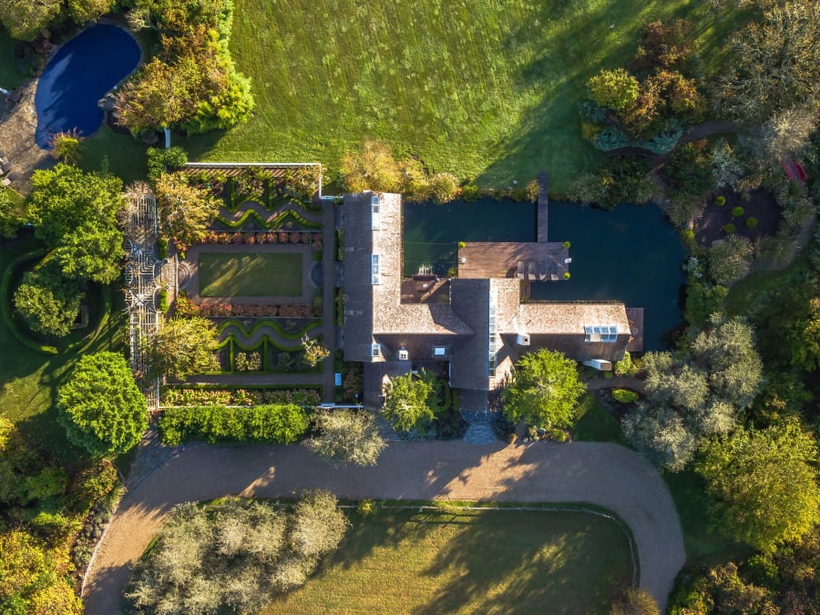 24 Almanack Pond Road | Nantucket, MA | Luxury Real Estate