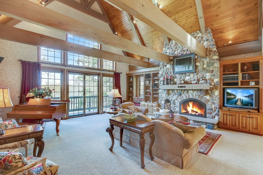 2780 Nish Road | Crystal Lake, Illinois | Luxury Real Estate