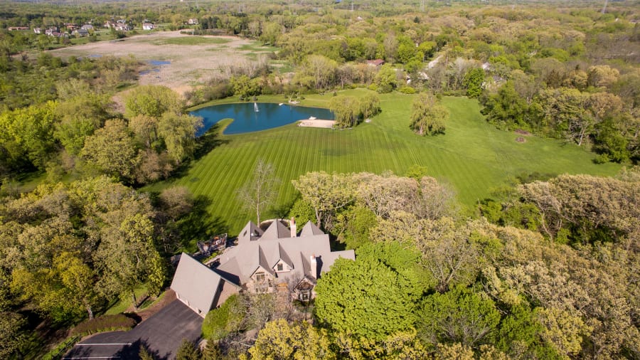 2780 Nish Road | Crystal Lake, Illinois | Luxury Real Estate