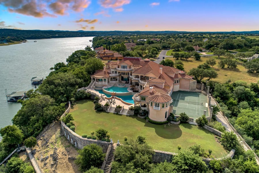 2924 Cliff Point | Near Austin, TX | Luxury Real Estate