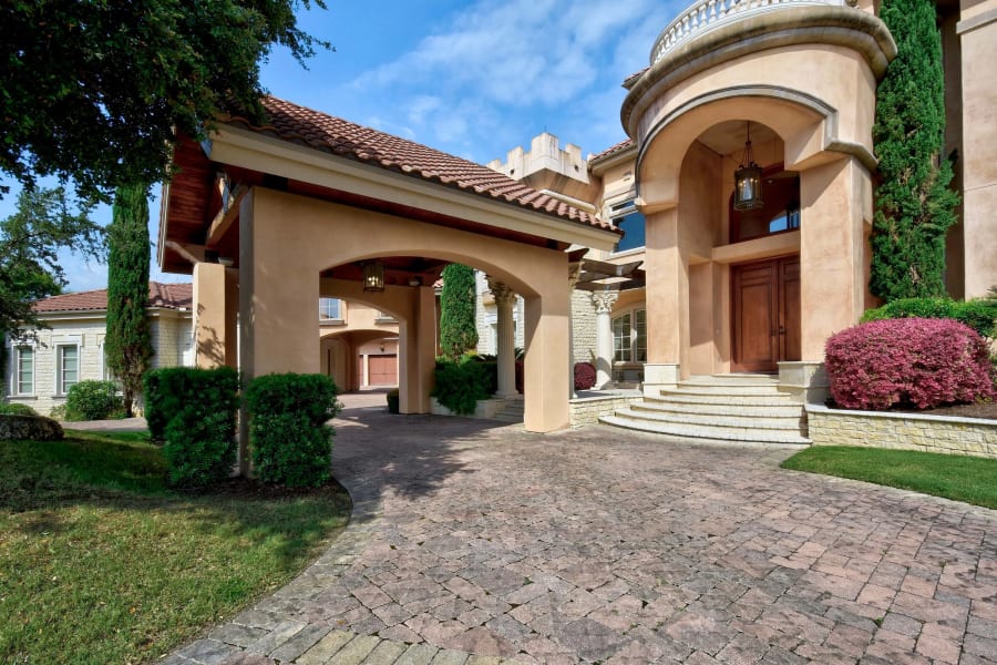 2924 Cliff Point | Near Austin, TX | Luxury Real Estate