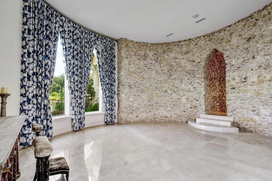 2924 Cliff Point | Near Austin, TX | Luxury Real Estate