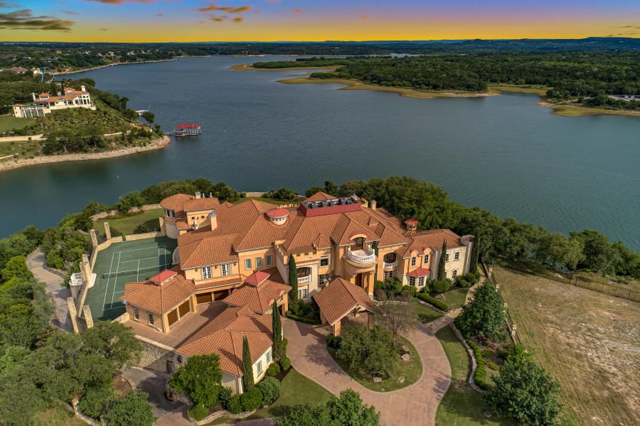 2924 Cliff Point | Near Austin, TX | Luxury Real Estate