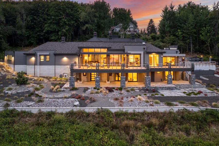 280 SE Dawnview Drive, Shelton, Near Olympia, Washington | Luxury Real Estate | Concierge Auctions