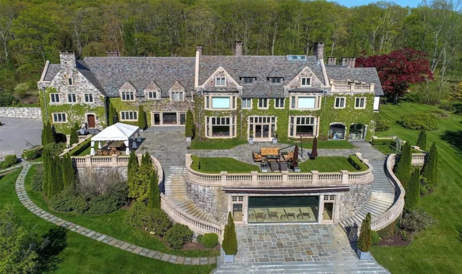 Migdale Castle | 3872-3874 Route 44, Millbrook, New York | Luxury Real Estate | Concierge Auctions