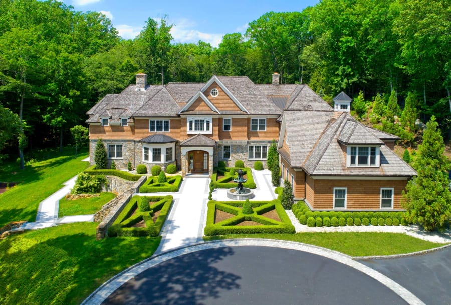 31 N Porchuck Road | Greenwich, CT | Luxury Real Estate