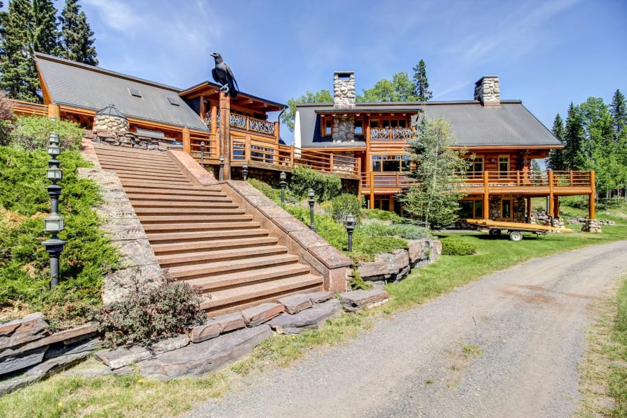 352248 Pine Ridge Road West | Rural Foothills M.D., Alberta, Canada | Luxury Real Estate