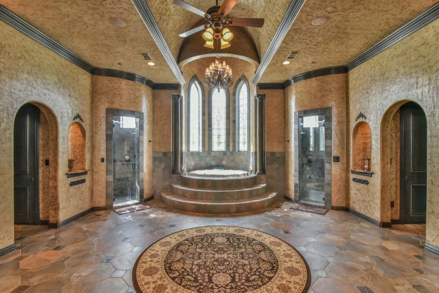 3716 North White Chapel Boulevard | Dallas/Fort Worth, Texas | Luxury Real Estate