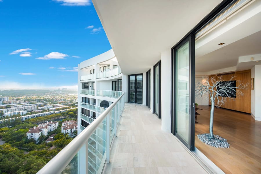 4000 Island Boulevard | Aventura, FL | Luxury Real Estate