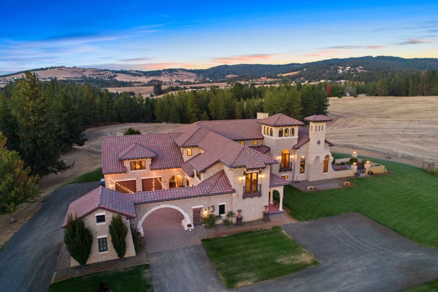 8719 South Palouse Highway, Spokane, Washington | Luxury Real Estate | Concierge Auctions