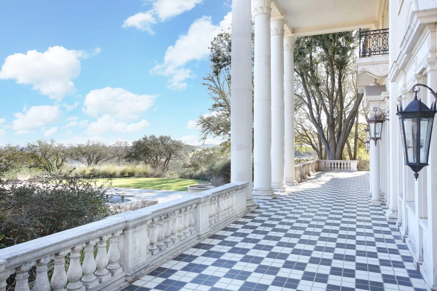 444 Sidney Baker Street South | Kerrville, TX | Luxury Real Estate