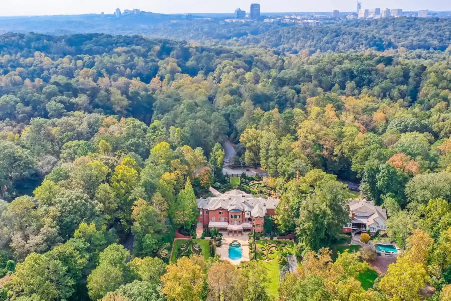 4455 Harris Trail NW | Atlanta, GA | Luxury Real Estate