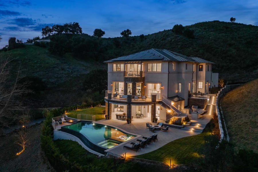 26773 Mulholland Highway, Malibu Valley Estates, Calabasas, California | Luxury Auction | Concierge Auctions