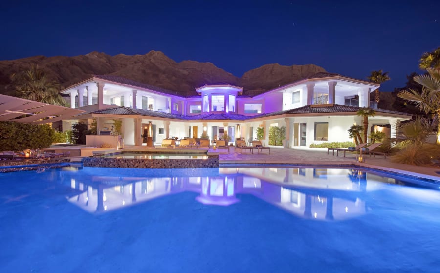 Sapphire Oasis | 460 Probst Way | Las Vegas, Nevada | Luxury Real Estate