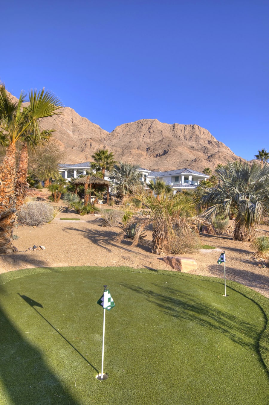 Sapphire Oasis | 460 Probst Way | Las Vegas, Nevada | Luxury Real Estate