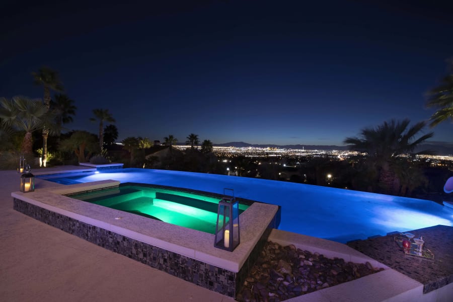 Sapphire Oasis | 460 Probst Way | Las Vegas, Nevada | Luxury Real Estate