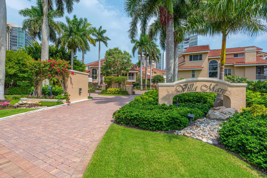 4727 Villa Mare Lane | Naples, Florida | Luxury Real Estate