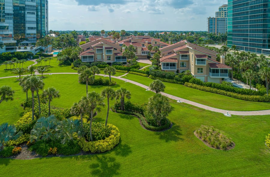 4727 Villa Mare Lane | Naples, Florida | Luxury Real Estate